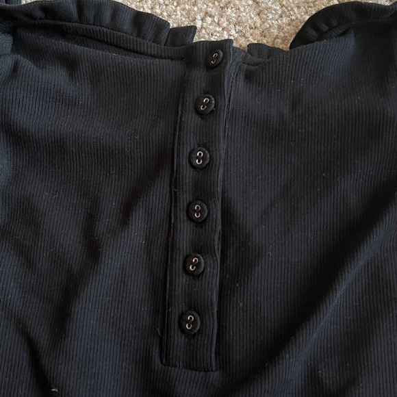 Kittenish bodysuit with front buttons - Picture 2 of 5